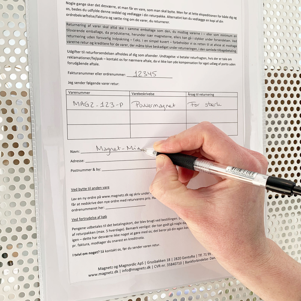 Magnetficka, Vit A4 med skrivutrymme