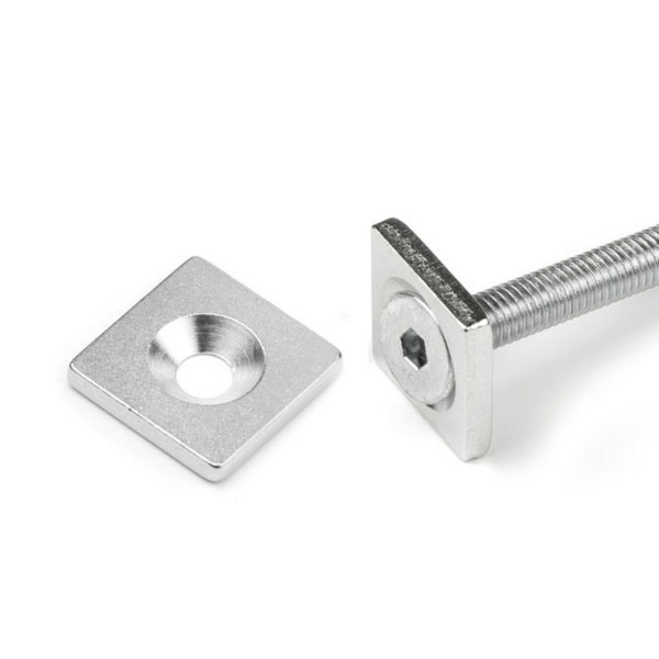 Countersunk metallplåt 20x20x3 mm