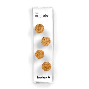 Magnetiska korkproppar är snyggt på kylskåpet.