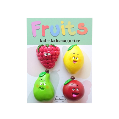 Designer magneter som ser ut som frukt: Äpple, citron, päron och hallon.