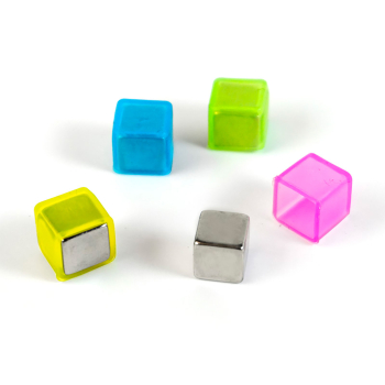 4-pack supermagneter med gummihättor i 4 olika neon färger
