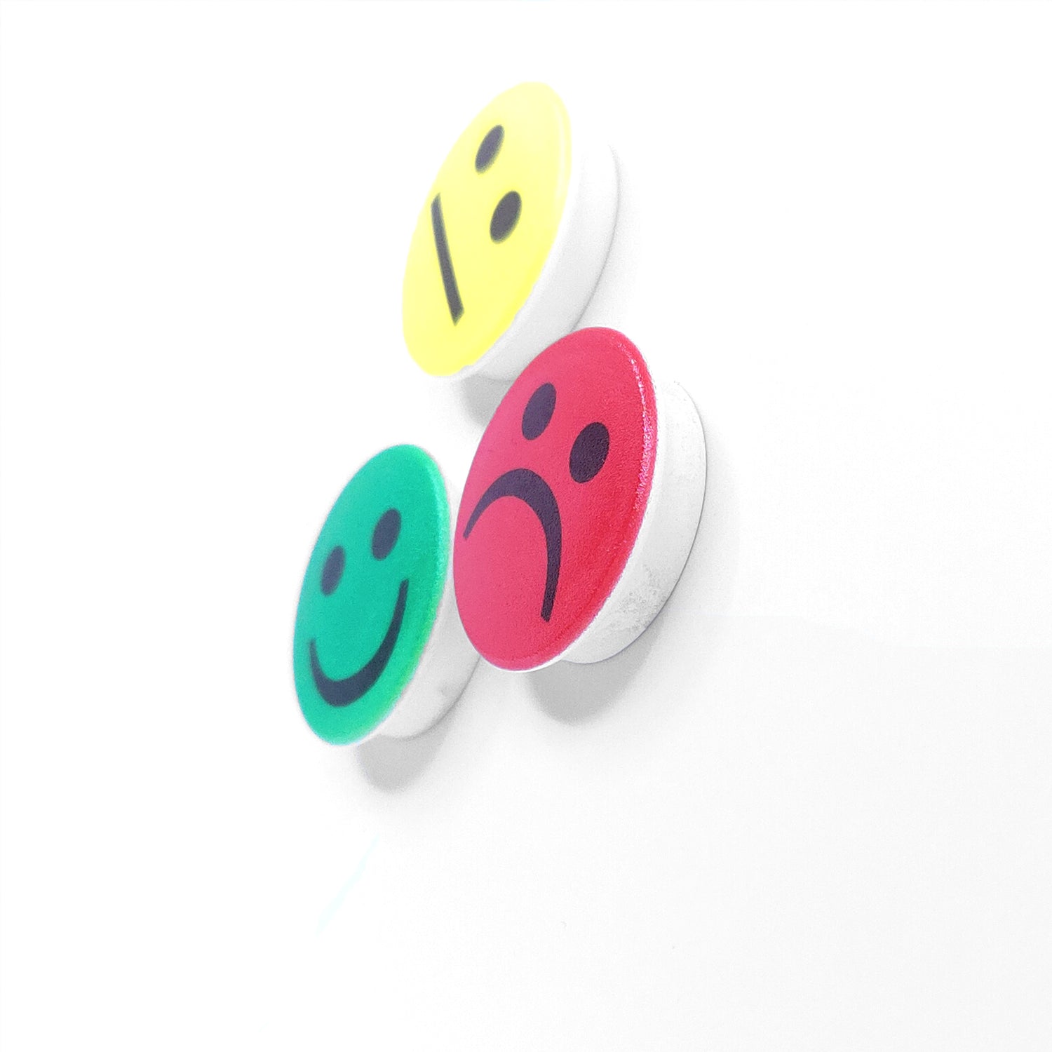 Ledsen & röd smiley magnet | Starka magneter för glas & whiteboard