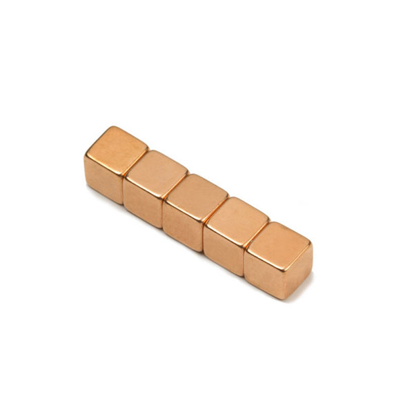 Supermagnet kub 7x7x7 mm. (koppar)