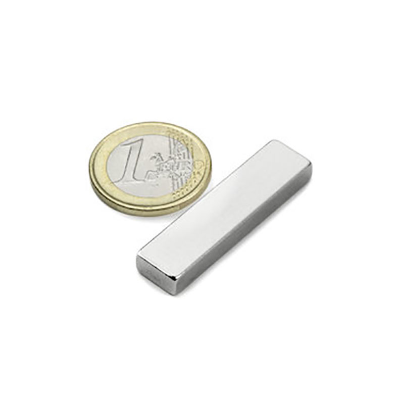 Supermagnet Kub 40x10x5 mm.
